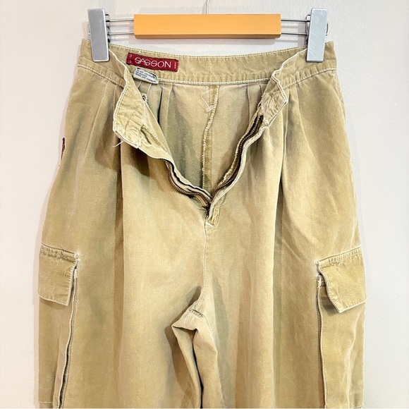 Vintage Sasson Jeans Cuffed Tan Cargo Pants with Dart Details - Picture 9 of 16